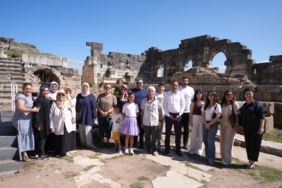 DÜZCE BELEDİYESİ HİZMETLERİNİ KADINLAR YERİNDE GÖRDÜ