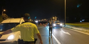 DÜZCE'DE ARANAN 52 KİŞİ YAKALANDI, 16 KİŞİ TUTUKLANDI