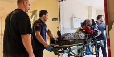 ELLERİNİ ZİNCİRE SIKIŞTIRAN ADAMIN 6 PARMAĞI KOPTU