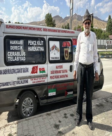 'ELMACI DEDE' BİN 800 KİLOMETRE YOL KAT EDEREK ASKERLERE ÜZÜM GETİRDİ