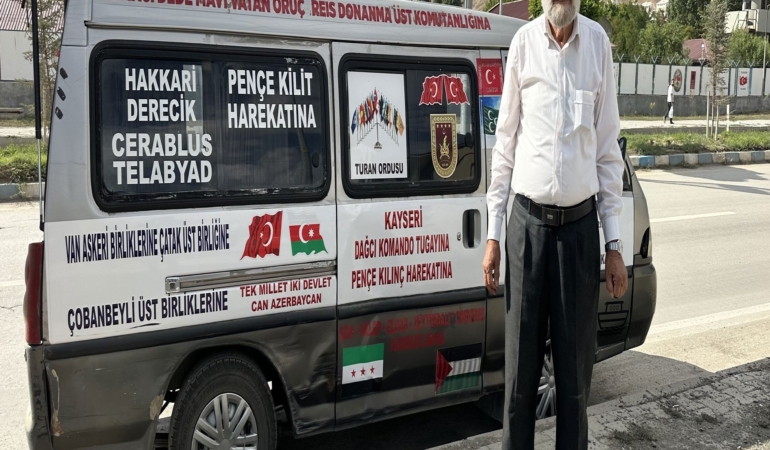 'ELMACI DEDE' BİN 800 KİLOMETRE YOL KAT EDEREK ASKERLERE ÜZÜM GETİRDİ