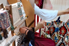 ERZİNCAN'DA KADINLARA YÖNELİK CENGERLİ KİLİM DOKUMA KURSU BAŞLIYOR