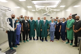 FÜ HASTANESİ'NDE ROBOTİK CERRAHİ SİSTEMİ HİZMETE GİRDİ