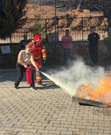 FETHİYE HUZUREVİ PERSONELİNE YANGIN GÜVENLİĞİ EĞİTİMİ VERİLDİ