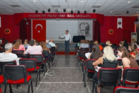 GKV ÖZEL OKULLARI'NDA "TÜRKİYE YÜZYILI MAARİF MODELİ" SEMİNERİ