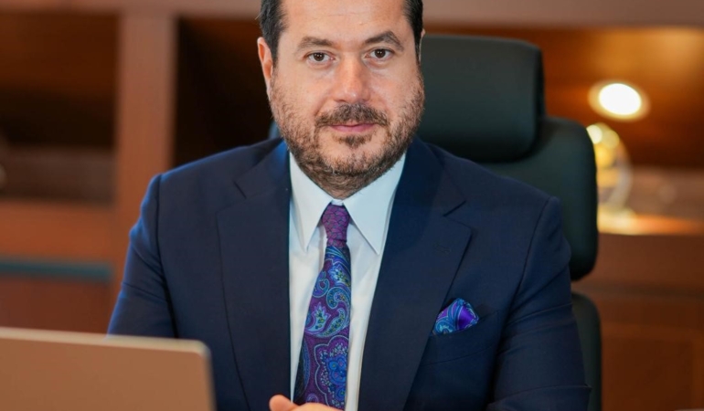 GAYRİMENKUL DEĞERLEMEDE YAPAY ZEKÂ ÇAĞI ABD'DEN ÖNCE TÜRKİYE'DE ARGE DEĞERLEME VE SADES'TEN SEKTÖRE YERLİ GÜÇ