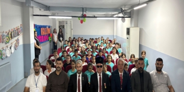 GAZİLERİN YARASINI GENÇLERİN KARDEŞLİĞİ SARACAK