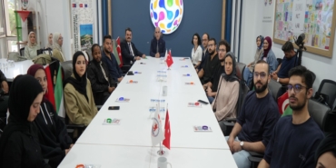 GAZZE'DEKİ YIKIMIN EĞİTİME OLAN ETKİLERİ OMÜ'DE MASAYA YATIRILDI