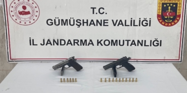 GÜMÜŞHANE'DE 2 RUHSATSIZ TABANCA ELE GEÇİRİLDİ