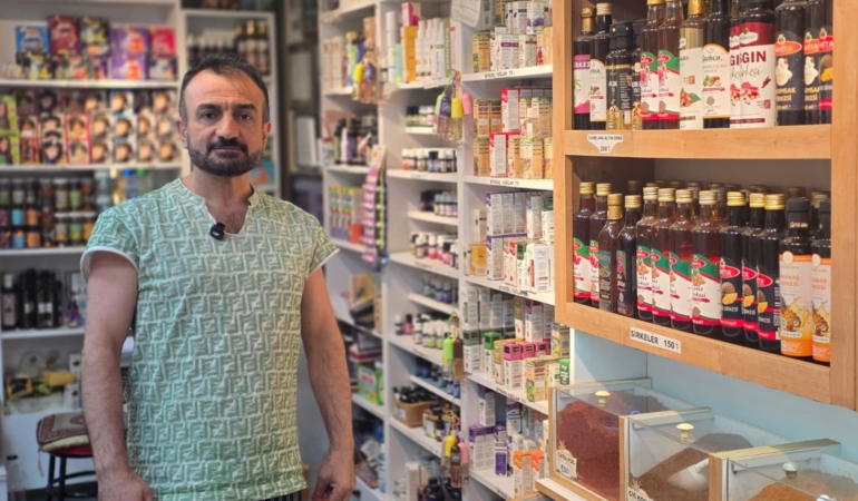 HAVALAR DEĞİŞTİ, AKTARLARDA HAREKETLİLİK BAŞLADI SICAKLIKLAR DÜŞÜNCE VATANDAŞLARIN TERCİHİ DEĞİŞTİ