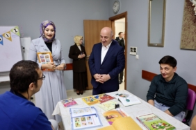 HEM ÜRETİYOR HEM SOSYALLEŞİYORLAR DARICA ENGELSİZ YAŞAM MERKEZİ'NDE İLK DERS ZİLİ ÇALDI