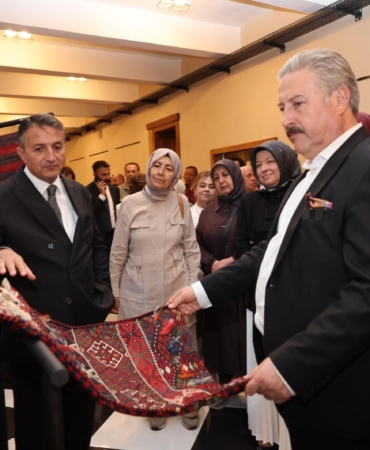 HEYBELER, SANAT MELİKGAZİ'DE GÖRÜCÜYE ÇIKTI