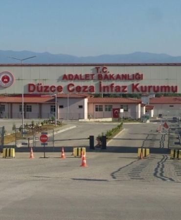 HIRSIZLIK SUÇUNDAN ARAMASI BULUNAN ŞAHIS YAKALANDI