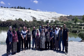 HONAZ BELEDİYE BAŞKANI KEPENEK, YAŞLI REHABİLİTASYON MERKEZİNİ ZİYARET ETTİ