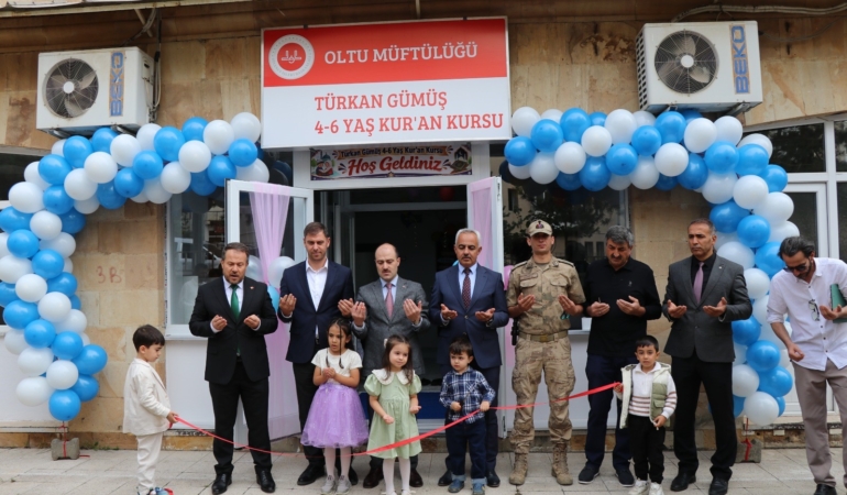HONG KONG'DA YAŞAYAN AKADEMİSYENDEN MEMLEKETİNE VEFA AKADEMİK BAŞARIDAN KAZANDIĞI ÖDÜLÜ ANNESİ ADINA YAPTIRDIĞI KUR'AN KURSUNA HARCADI
