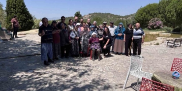 HONAZ BELEDİYE BAŞKANI KEPENEK, YAŞLI REHABİLİTASYON MERKEZİNİ ZİYARET ETTİ