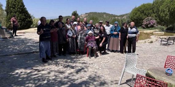 HONAZ BELEDİYE BAŞKANI KEPENEK, YAŞLI REHABİLİTASYON MERKEZİNİ ZİYARET ETTİ