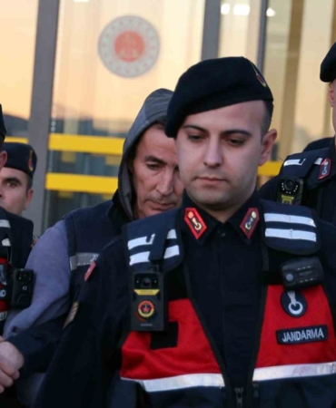 MUĞLA'DA EŞİNİ ÖLDÜREN SANIK HAKİM KARŞISINDA: "EŞİMİN SAÇININ TELİNE ZARAR GETİRMEDİM YILLARCA, O BENİM DÜNYAMDI"