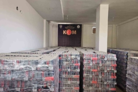 UŞAK’TA 16 BİN 200 ADET TARİHİ GEÇMİŞ ENERJİ İÇECEĞİ ELE GEÇİRİLDİ