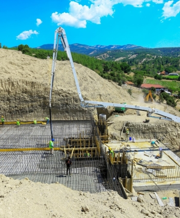 DENİZLİ BÜYÜKŞEHİRDEN YATAĞAN’A 27,6 MİLYONLUK SU YATIRIMI YENİ İÇME SUYU DEPOSU VE İLETİM HATTIYLA YATAĞAN’IN ALTYAPISI YENİLENİYOR
