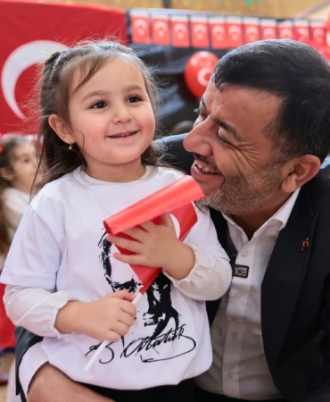 DENİZLİ BÜYÜKŞEHİRDEN ÖĞRENCİLERE VE AİLELERE YENİ EĞİTİM YILINDA GÜÇLÜ DESTEK 3 YAŞTAN ÜNİVERSİTEYE KADAR DENİZLİ BÜYÜKŞEHİR YANLARINDA