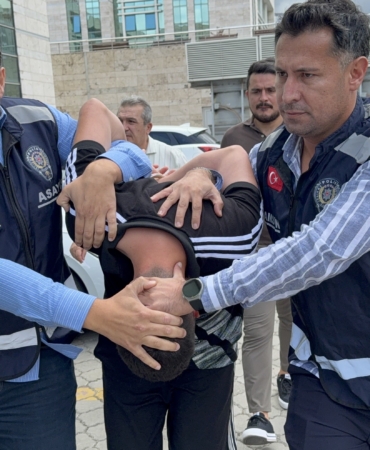 İÇİNDE HUSUMETLİSİ VAR ZANNEDİP BOŞ ARACA KURŞUN YAĞDIRDI