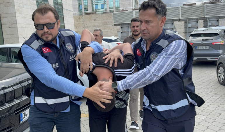 İÇİNDE HUSUMETLİSİ VAR ZANNEDİP BOŞ ARACA KURŞUN YAĞDIRDI