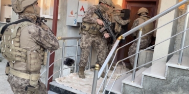 IĞDIR MERKEZLİ 7 İLDE SUÇ ÖRGÜTÜ OPERASYONU: 6 KİŞİ TUTUKLANDI