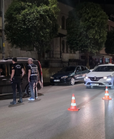 İNEGÖL'DE POLİS KUŞ UÇURTMADI, BİN 412 KİŞİ SORGULANDI