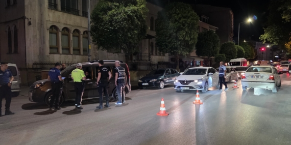 İNEGÖL'DE POLİS KUŞ UÇURTMADI, BİN 412 KİŞİ SORGULANDI
