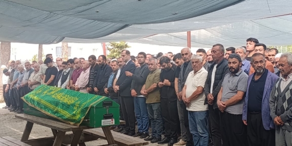 Kahramanmaraş’ta iş makinesinin çarptığı 18 yaşındaki genç toprağa verildi