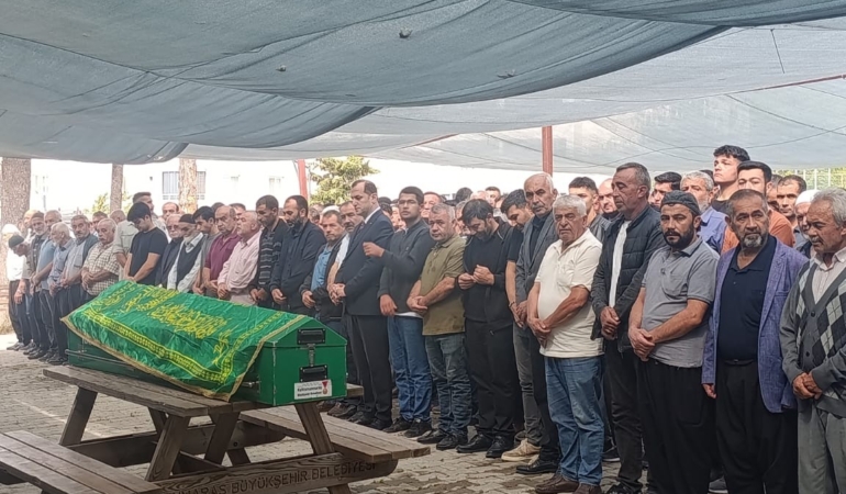 İŞ MAKİNASININ ÇARPMASI SONUCU HAYATINI KAYBEDEN GENÇ SON YOLCULUĞUNA UĞURLANDI