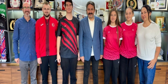 İşitme engelli milli badmintoncu Beren Su Ulus, Avrupa ikincisi oldu