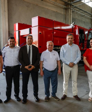İZMİR İTFAİYESİ'NE GÜÇ KATACAK 10 YENİ ARAZÖZ