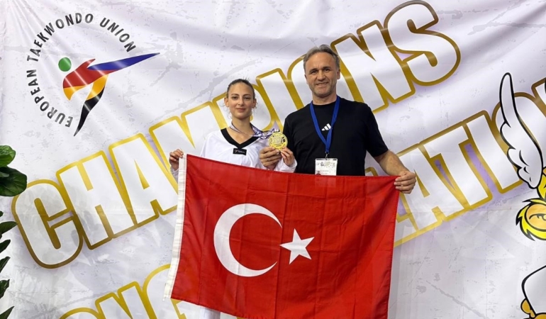 İZMİRLİ TEKVANDOCULARDAN AVRUPA'DA ÜÇ MADALYA