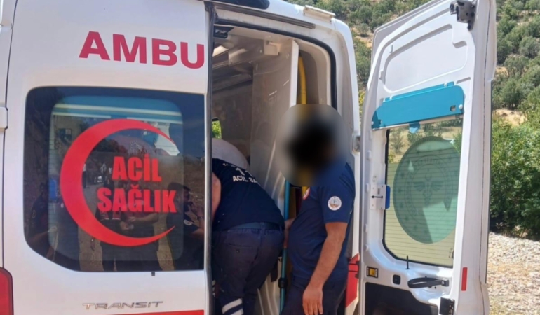 KAHTA-SİVEREK YOLUNDA KAZA: 4 YARALI