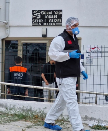 KARAMAN'DA KARI KOCA ÖLÜ BULUNDU: OLAYDA KİMYASAL MADDE ŞÜPHESİ