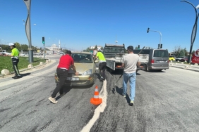KARAMAN'DA YOLA DÖKÜLEN YAĞ KAZAYA NEDEN OLDU