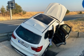 KEŞAN'DA SU KANALINA DÜŞEN OTOMOBİLDE 4 KİŞİ YARALANDI