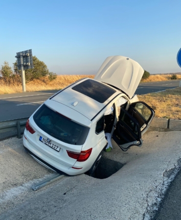 KEŞAN'DA SU KANALINA DÜŞEN OTOMOBİLDE 4 KİŞİ YARALANDI