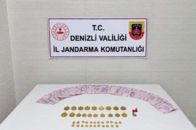 'KİMLİK BİLGİLERİN ÇALINDI' DİYEREK 2 MİLYON 250 BİN TL DOLANDIRDILAR YAŞLI ADAMIN DOLANDIRICILARA KAPTIRDIĞI ALTINLARINI JASAT EKSİKSİZ TESLİM ETTİ ADINA TELEFON ALDILAR DİYEREK VURGUN YAPAN 2 DOLANDIRICI KAÇAMADAN YAKALANDI