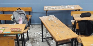 KOCAELİ'DE ORTAOKULDA SINIFIN SIVALARI DÜŞTÜ: 3 ÖĞRENCİ YARALANDI