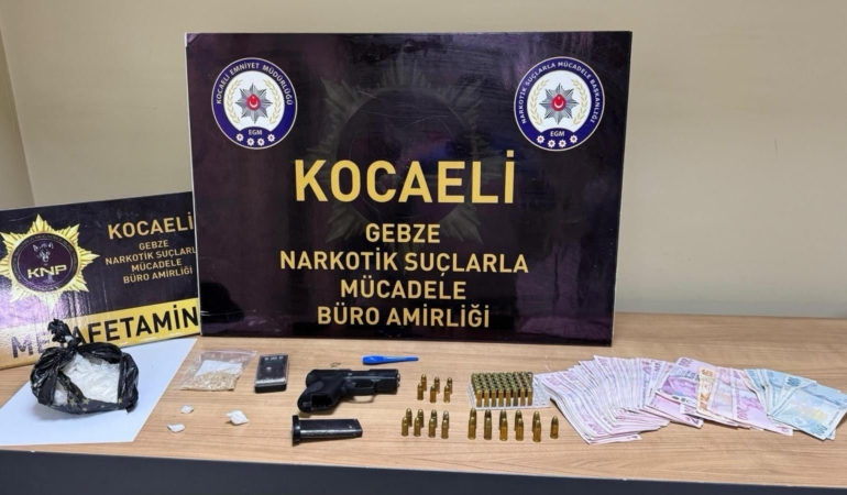 KOCAELİ'DE UYUŞTURUCU OPERASYONU: 3 ŞÜPHELİ TUTUKLANDI