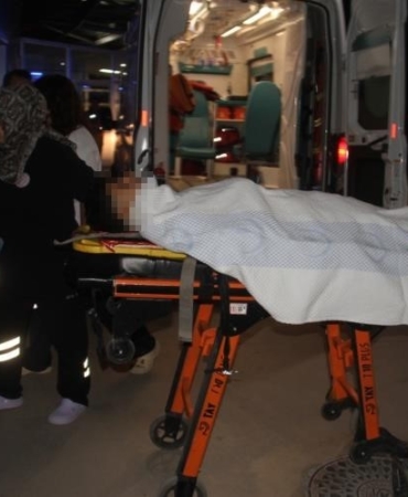 KONYA'DA ASKER EĞLENCESİ KANLI BİTTİ: 17 YAŞINDAKİ GENÇ YARALANDI