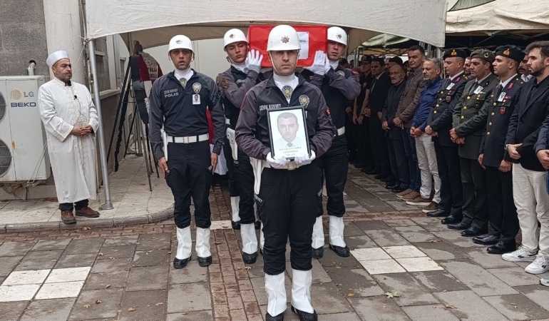 KONYALI BAŞKOMİSER DUALARLA SON YOLCULUĞUNA UĞURLANDI