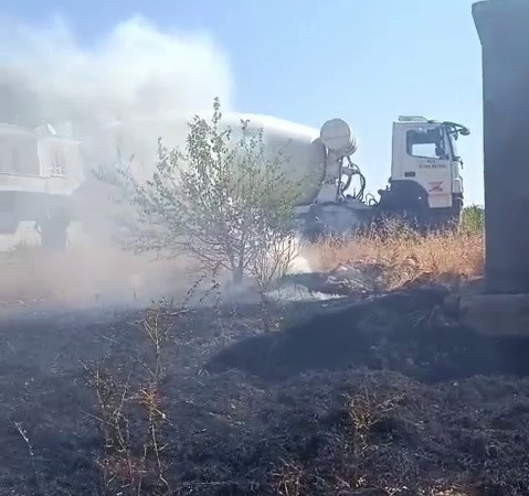 KOPAN ELEKTRİK TELLERİ YANGINA NEDEN OLDU