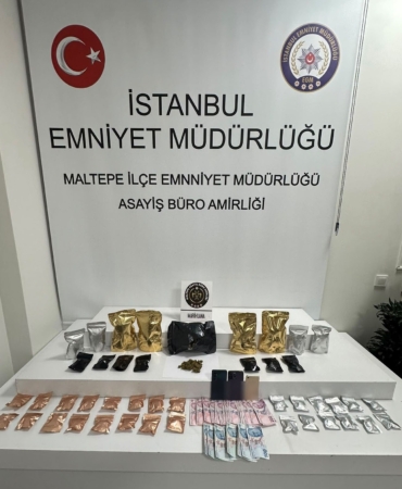 MALTEPE'DE ZULA ARAÇ OPERASYONU: 770 GRAM UYUŞTURUCU VE NAKİT PARA ELE GEÇİRİLDİ