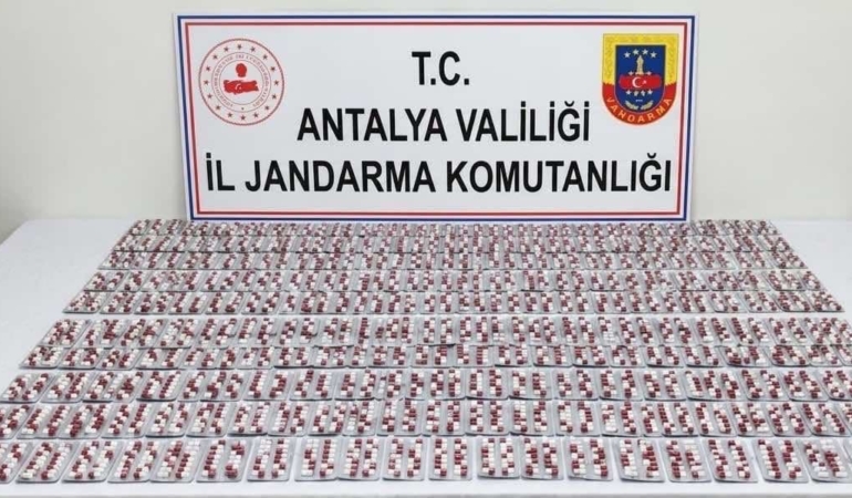 MANAVGAT'TA 3 BİN SENTETİK HAP ELE GEÇİRİLDİ