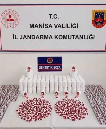 MANİSA'DA 11 BİN 214 ADET SENTETİK HAP ELE GEÇİRİLDİ