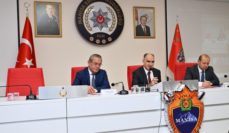 MANİSA'DA BAĞIMLILIKLA MÜCADELEDE RİSKLERİ YÖNETEN YAKLAŞIM